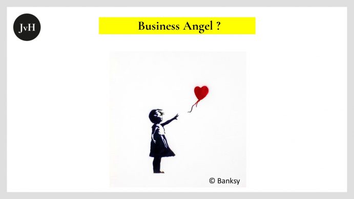 Banksy-Pic-with-girl-letting-fly-a-red-balloon-in-the-shape-of a-heart